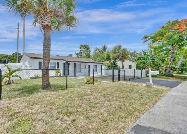 Property at 1610 S 29th Ave, Hollywood, FL 33020, 4 beds, 2 baths