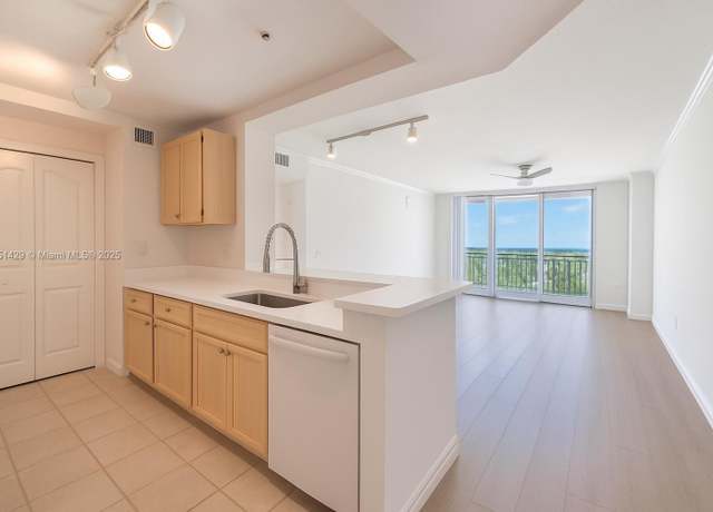 Property at 2665 SW 37th Ave #1508, Miami, FL 33133, 1 bed, 1 bath