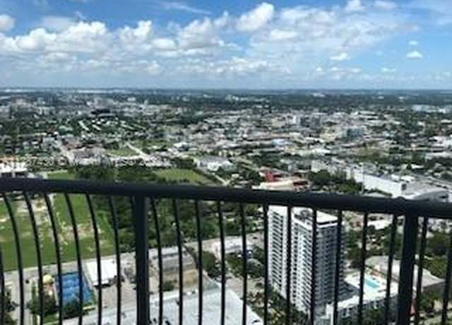 Property at 1750 N Bayshore Dr #5215, Miami, FL 33132, 2 beds, 2 baths
