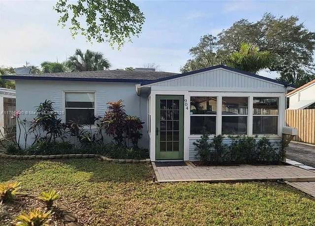 Property at 904 SE 13th St, Fort Lauderdale, FL 33316, 3 beds, 2 baths