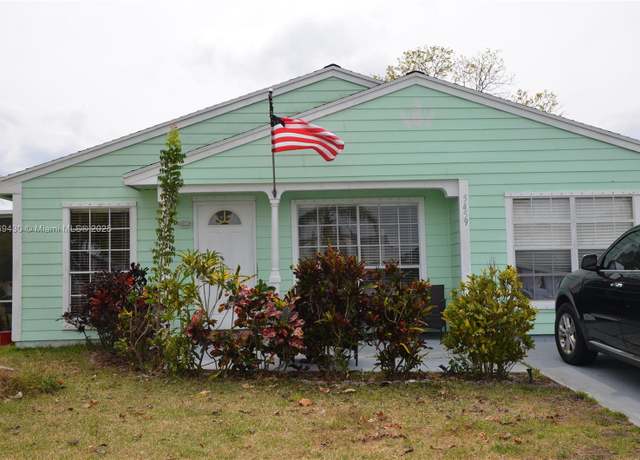 Property at 5459 Courtney Cir, Boynton Beach, FL 33472, 3 beds, 2 baths