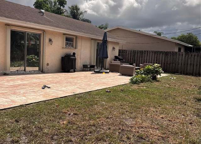 Property at 11540 NW 33rd St, Sunrise, FL 33323, 3 beds, 2 baths
