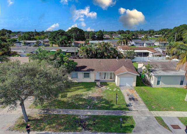 Property at 11540 NW 33rd St, Sunrise, FL 33323, 3 beds, 2 baths