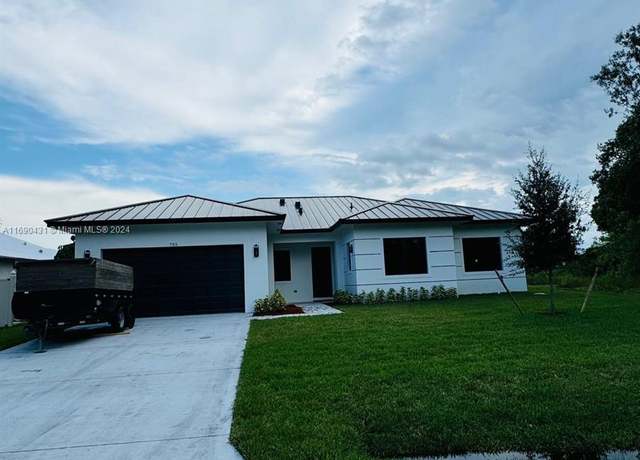 Property at 755 Alton Cir, Port St. Lucie, FL 34953, 4 beds, 3.5 baths
