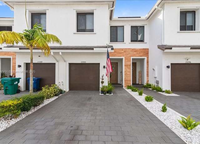 Property at 23300 SW 110th Ct, Homestead, FL 33032, 3 beds, 2.5 baths