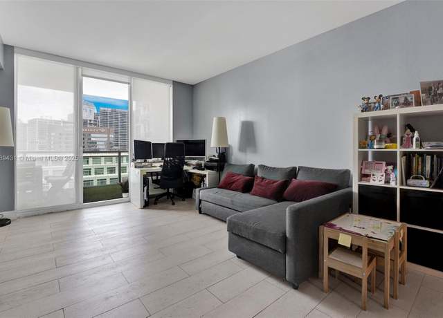 Property at 951 Brickell Ave #3801, Miami, FL 33131, 1 bed, 1 bath