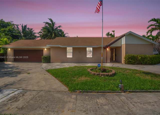 Property at 2917 Mckinley St, Hollywood, FL 33020, 3 beds, 2 baths