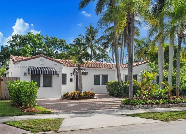 Property at 1617 Washington St, Hollywood, FL 33020, 4 beds, 4.5 baths