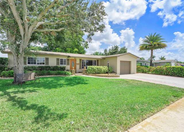 Property at 8220 NW 24th Ct, Pembroke Pines, FL 33024, 3 beds, 2 baths