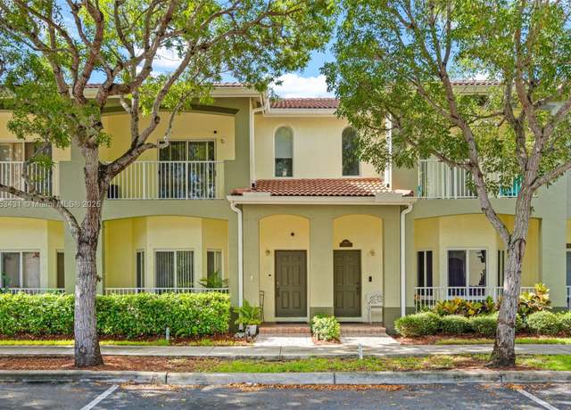 Property at 2444 SE 19th Ct, Homestead, FL 33035, 2 beds, 2.5 baths