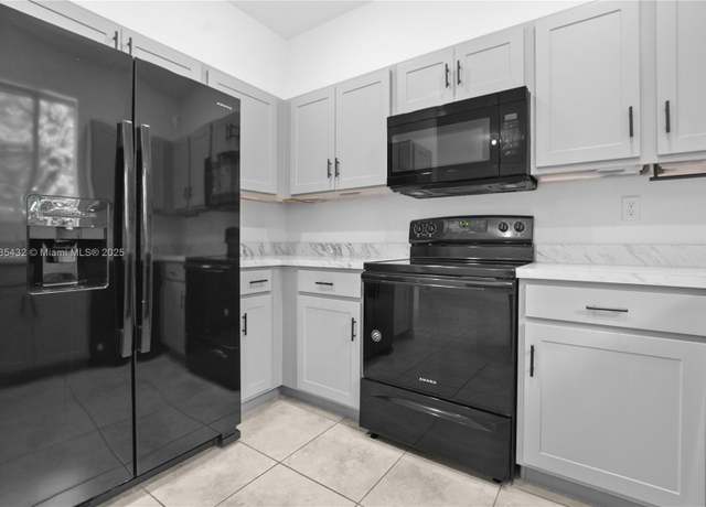 Property at 1417 NW 208th Ter #1417, Miami Gardens, FL 33169, 3 beds, 2.5 baths