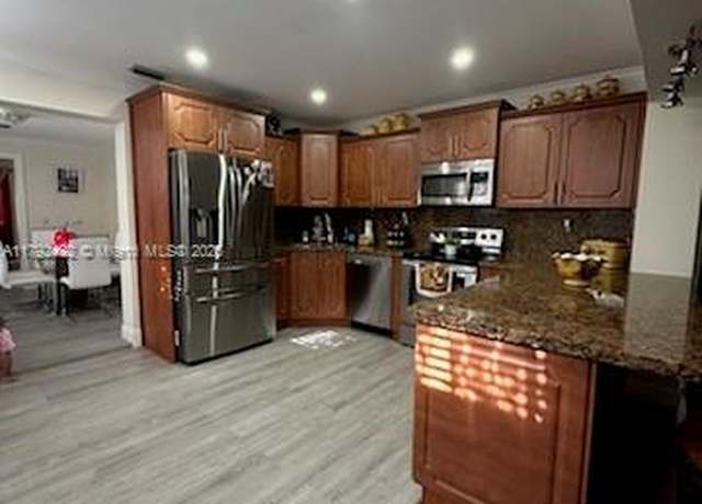 Property at 650 W 23rd St, Hialeah, FL 33010, 5 beds, 3 baths