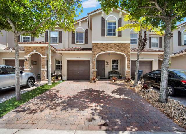 Property at 22429 SW 88th Path, Cutler Bay, FL 33190, 3 beds, 2.5 baths