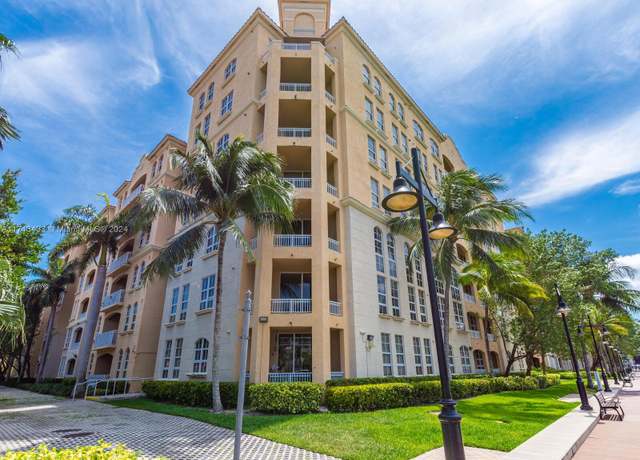 Property at 3001 NE 185th St #517, Aventura, FL 33180, 3 beds, 2 baths