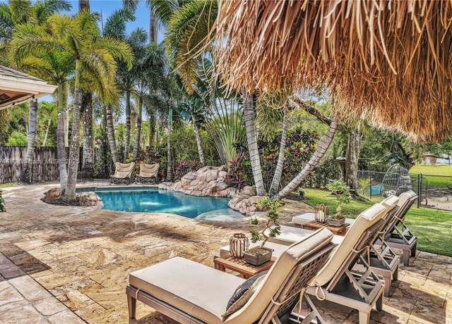 Property at 5711 SW 88th Ter, Cooper City, FL 33328, 3 beds, 2 baths