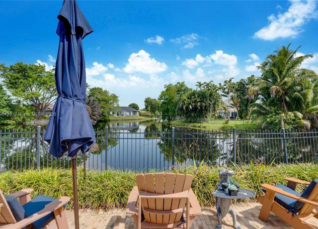 Property at 610 Lake Dasha Cir, Plantation, FL 33324, 4 beds, 2.5 baths