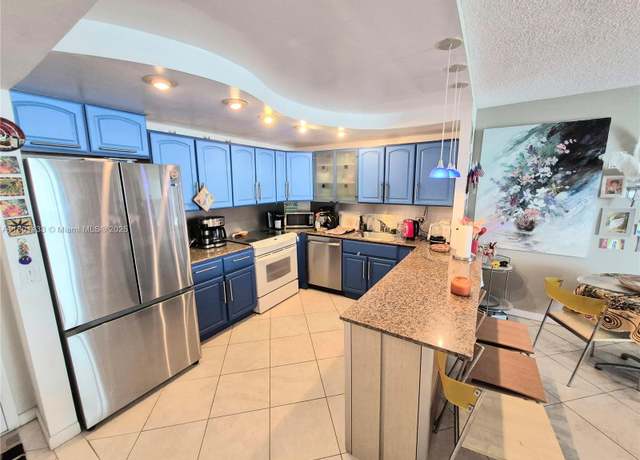 Property at 3800 S Ocean Dr #818, Hollywood, FL 33019, 2 beds, 2 baths
