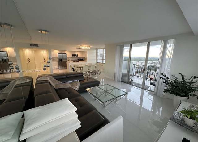 Property at 2750 NE 183rd St #2208, Aventura, FL 33160, 2 beds, 2 baths