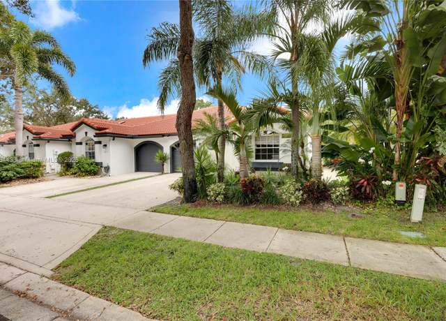 Property at 8273 Via Di Veneto, Boca Raton, FL 33496, 3 beds, 2 baths