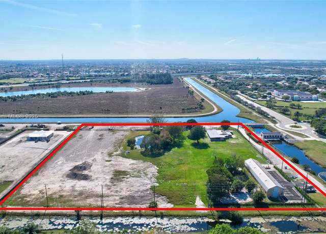 Property at 48 SW Ct, Miramar, FL 33027