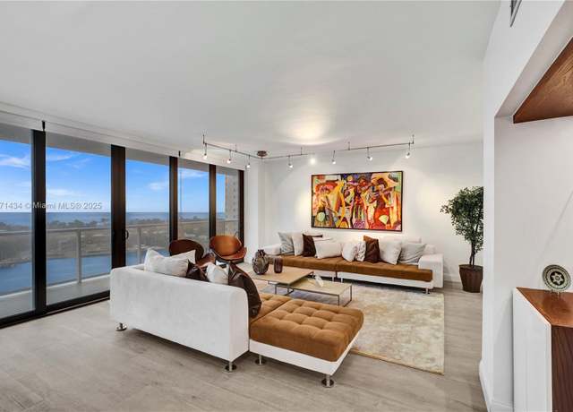 Property at 20281 E Country Club Dr #1002, Aventura, FL 33180, 2 beds, 2 baths