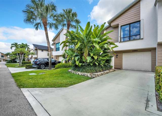 Property at 22845 Ironwedge Dr, Boca Raton, FL 33433, 3 beds, 2.5 baths