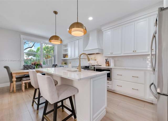 Property at 12480 SW 125th Ter, Miami, FL 33186, 3 beds, 2.5 baths