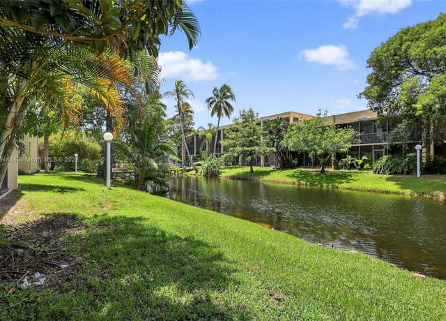 Property at 2921 SW 87th Ave #502, Davie, FL 33328, 2 beds, 2 baths