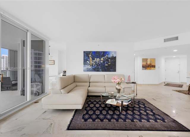 Property at 21055 Yacht Club Dr #902, Aventura, FL 33180, 3 beds, 2 baths
