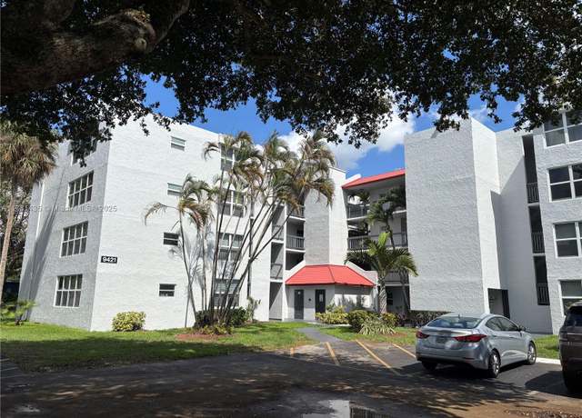 Property at 9421 Evergreen Pl #402, Davie, FL 33324, 2 beds, 2 baths