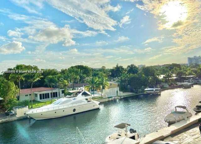 Property at 2020 NE 135th St #407, North Miami, FL 33181, 1 bed, 1 bath