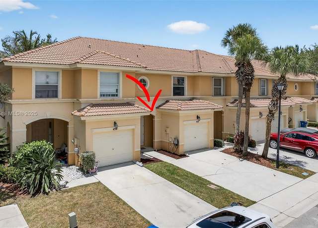 Property at 452 Rainbow Springs Ter #452, Royal Palm Beach, FL 33411, 2 beds, 2.5 baths