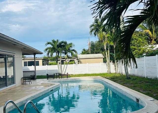 Property at 6790 SW 10th Ct, Pembroke Pines, FL 33023, 3 beds, 2 baths