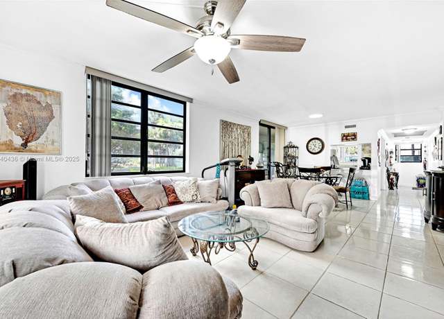 Property at 1101 Colony Point Cir #123, Pembroke Pines, FL 33026, 2 beds, 2 baths