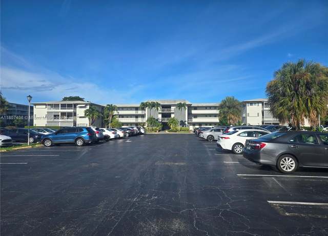 Property at 1001 Hillcrest Ct #302, Hollywood, FL 33021, 2 beds, 2 baths