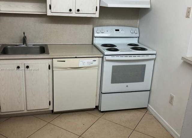 Property at 16950 W Dixie Hwy A631 Hwy #631, North Miami Beach, FL 33160, 1 bed, 1 bath