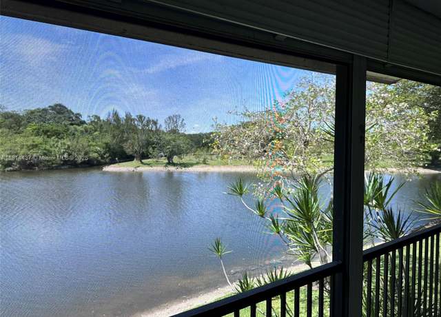 Property at 2526 N Carambola Cir N #1821, Coconut Creek, FL 33066, 3 beds, 2 baths