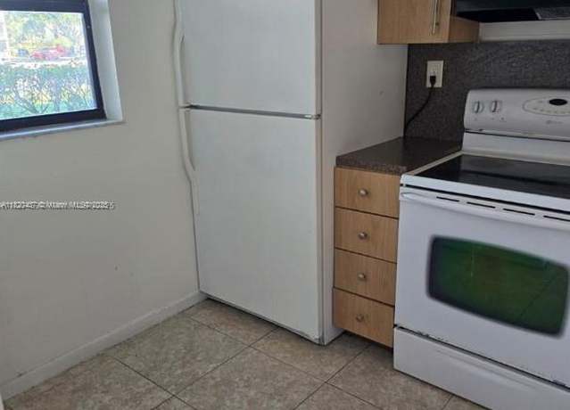 Property at 3396 Foxcroft Rd #113, Miramar, FL 33025, 2 beds, 2 baths