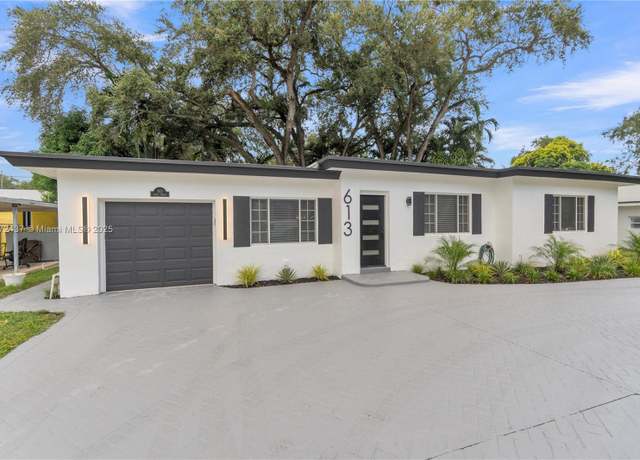Property at 613 NE 159th St, Miami, FL 33162, 3 beds, 2 baths