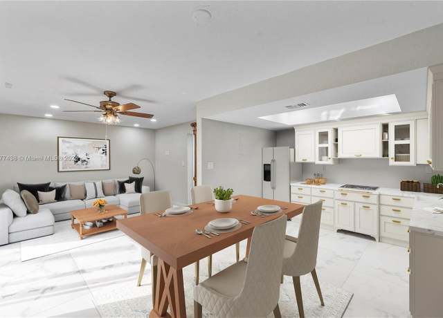 Property at 34 Meacham Ln, Tamarac, FL 33319, 3 beds, 2.5 baths