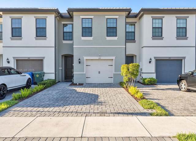 Property at 2157 S Appleton Cir S #2157, Oakland Park, FL 33309, 3 beds, 2.5 baths
