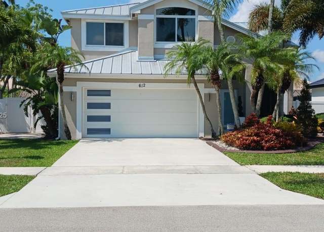 Property at 612 SW 179th Ave, Pembroke Pines, FL 33029, 4 beds, 3 baths