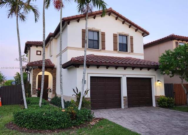 Property at 455 SE 34th Ter, Homestead, FL 33033, 3 beds, 2.5 baths