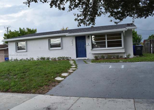Property at 3041 N 74th Ave, Hollywood, FL 33024, 3 beds, 2 baths