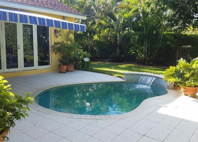 Property at 1612 Funston St, Hollywood, FL 33020, 3 beds, 2 baths
