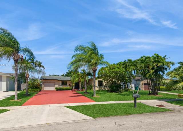 Property at 9755 SW 215th Ln, Cutler Bay, FL 33189, 4 beds, 2 baths