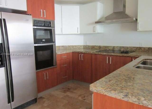 Property at 170 SE 14th St #2306, Miami, FL 33131, 1 bed, 1 bath