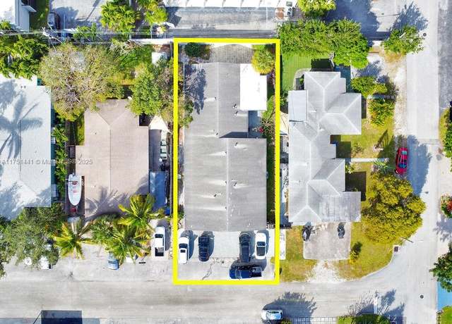 Property at 1717 NE 25th St, Wilton Manors, FL 33305, 6 beds, 9 baths