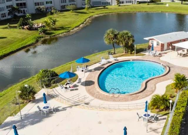Property at 102 Northampton F #102, West Palm Beach, FL 33417, 1 bed, 1.5 baths