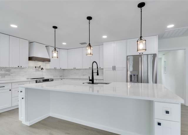 Property at 12830 165th Rd N, Jupiter, FL 33478, 4 beds, 2 baths
